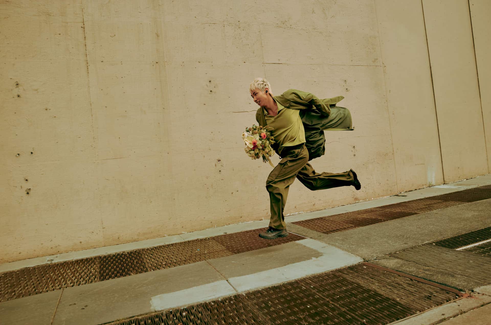 Alt View 13. Bose - QuietComfort True Wireless Noise Cancelling In-Ear Earbuds - Black.