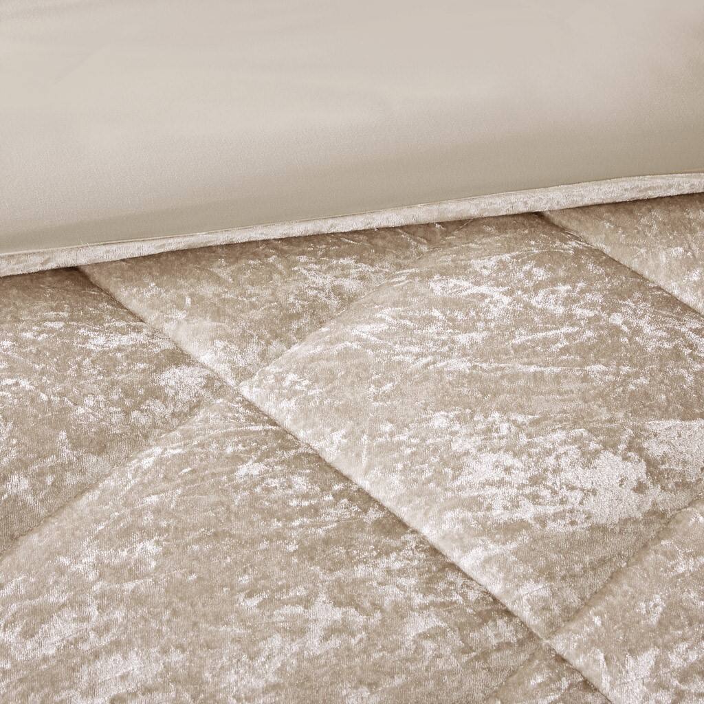 Alt View 5. Gracie Mills - Gracie Mills Andrea Duvet Cover Set with Throw Pillow - Champagne.