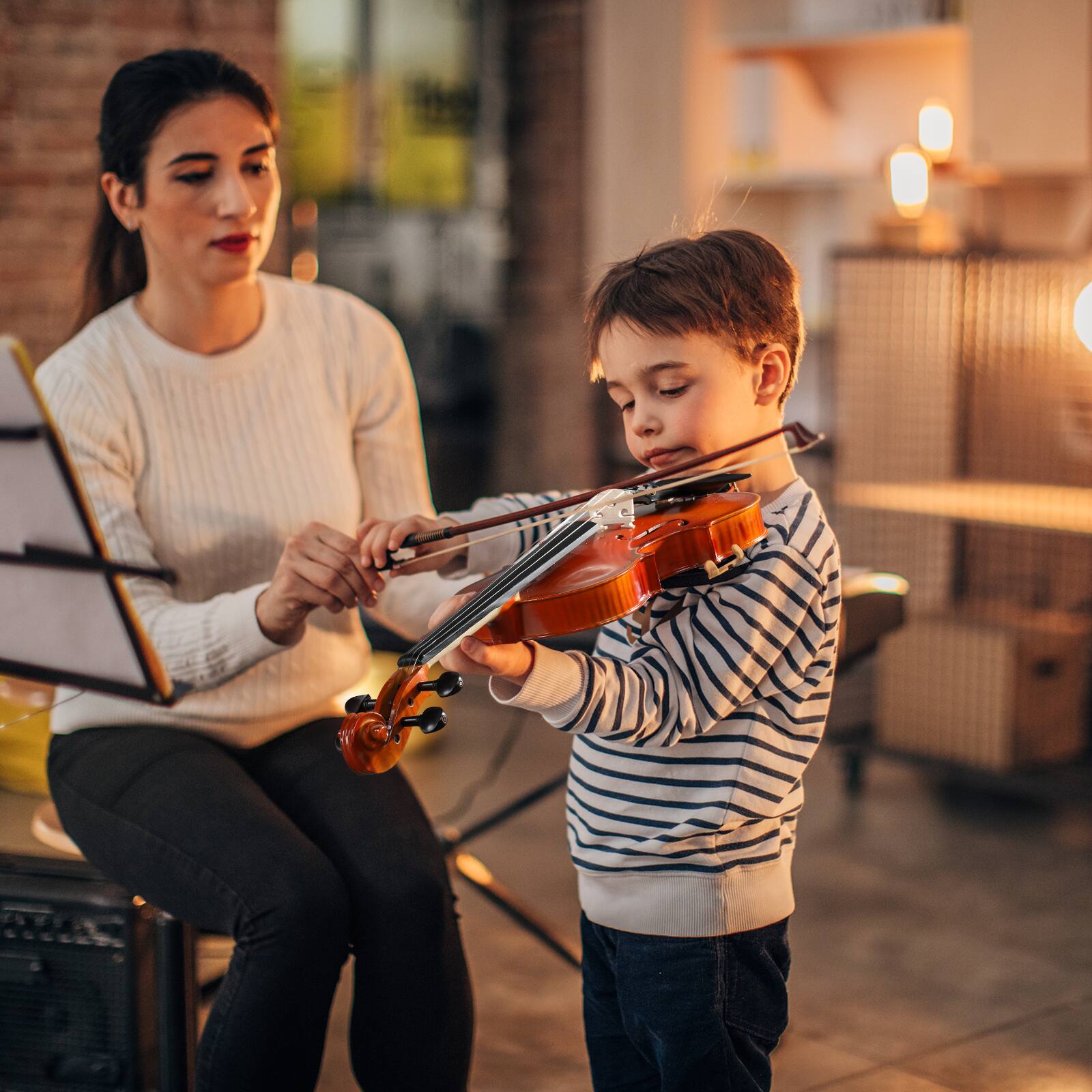 Alt View 2. Winado - Violin for Beginners Students, Acoustic Violins 4/4, Full Size Fiddle Kit with Case, Bow, Rosin, Adult Teens Learners.