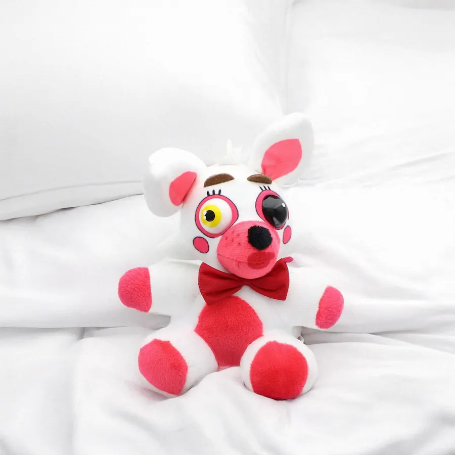 Chucks Toys Five Nights at Freddy's 6.5" Plush: Mangle Red - Best Buy