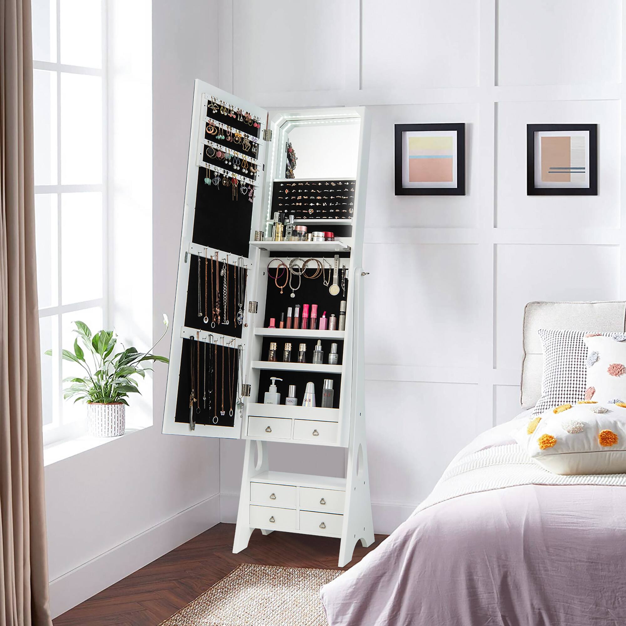 The text in the image appears to be part of a logo or brand name on the mirror. It reads:

"CO3A IAL AU"

This seems to be a stylized or partially obscured version of a brand name. Without additional context, it's difficult to determine the exact correct spelling or meaning. However, it might be intended to read as "CO3A IAL AU" or a similar variation.