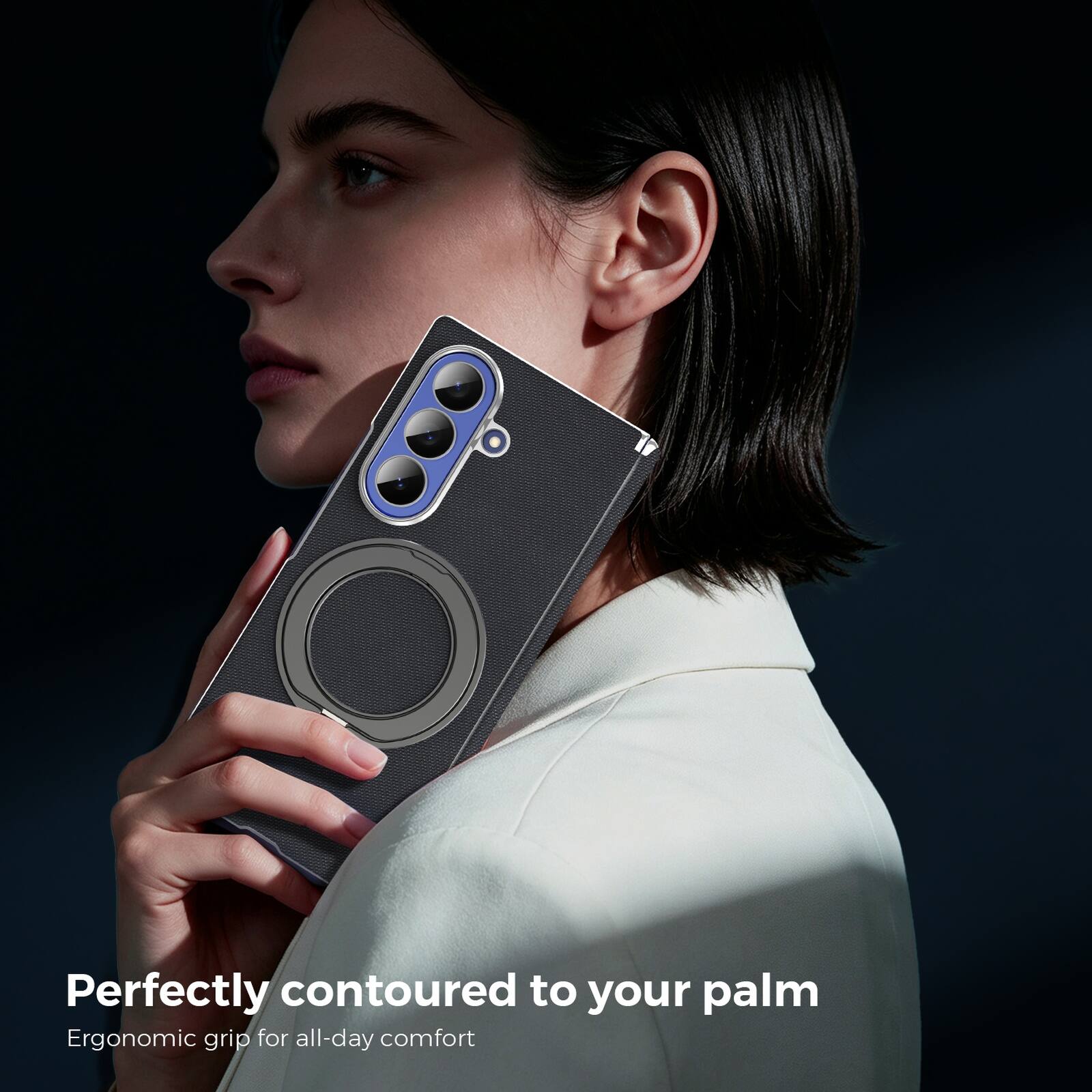 Perfectly contoured to your palm  
Ergonomic grip for all-day comfort