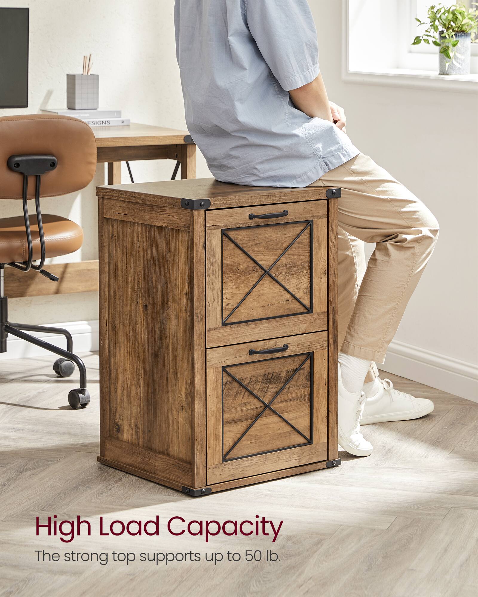 High Load Capacity  
The strong top supports up to 50 lb.