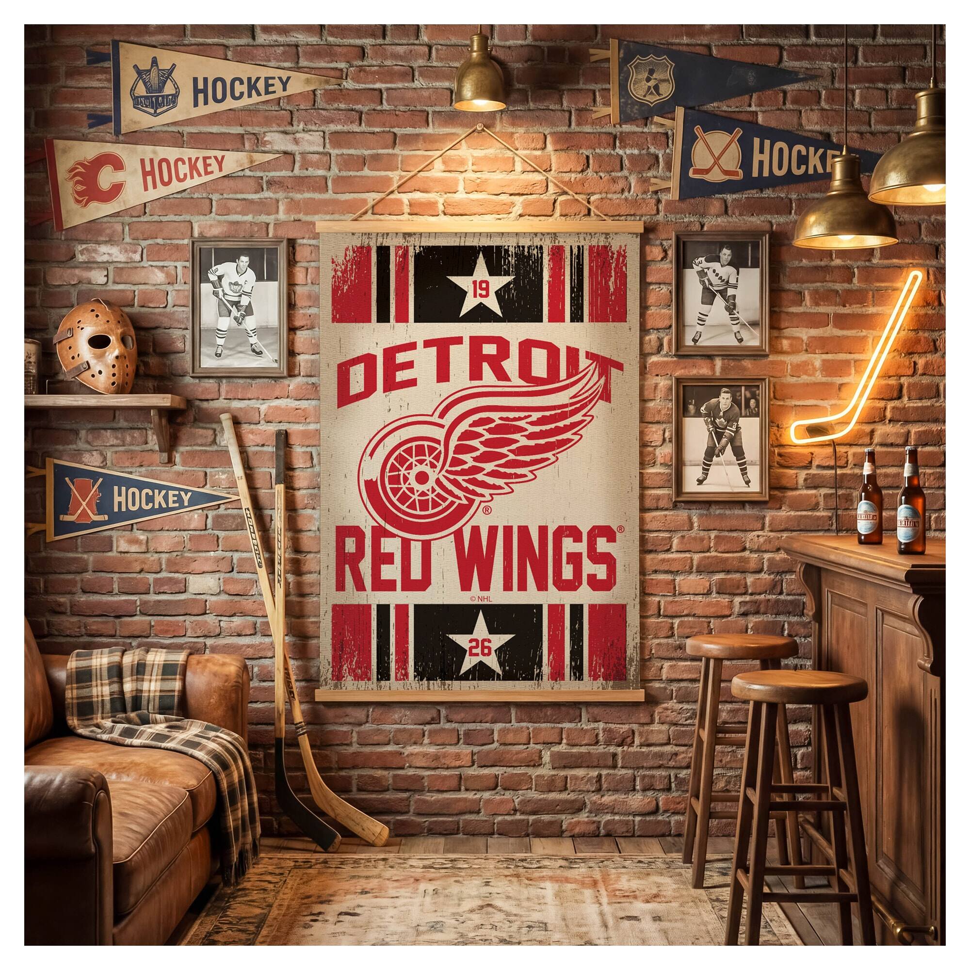 Sure, here is the corrected and grouped text from the image:

- HOCKEY
- HOCKEY
- HOCKEY
- HOCKEY
- DETROIT RED WINGS
- 19
- 26