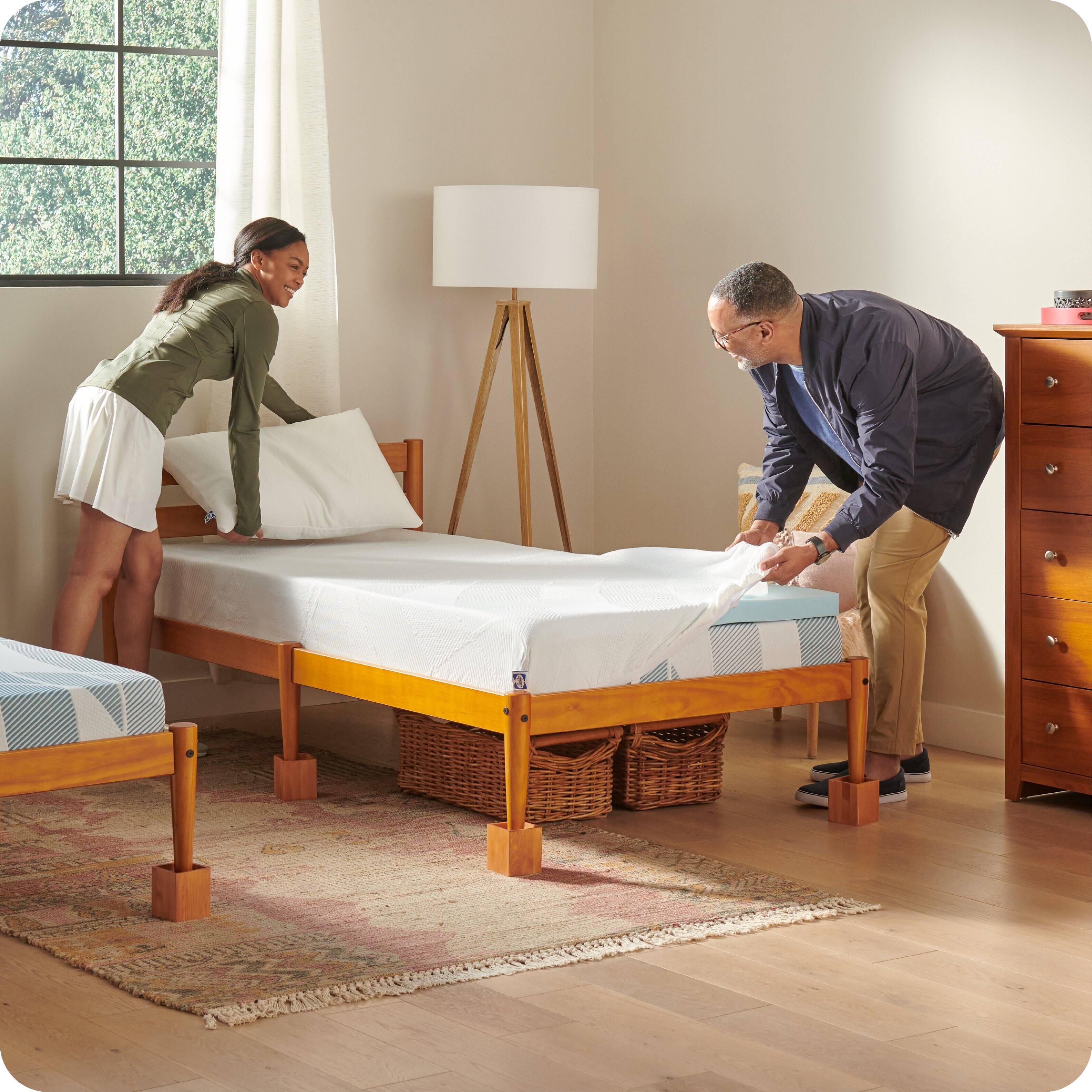 Left. Sealy - Dreamlife 2” Gel Memory Foam Mattress Topper with Cooling Cover, King - Blue.