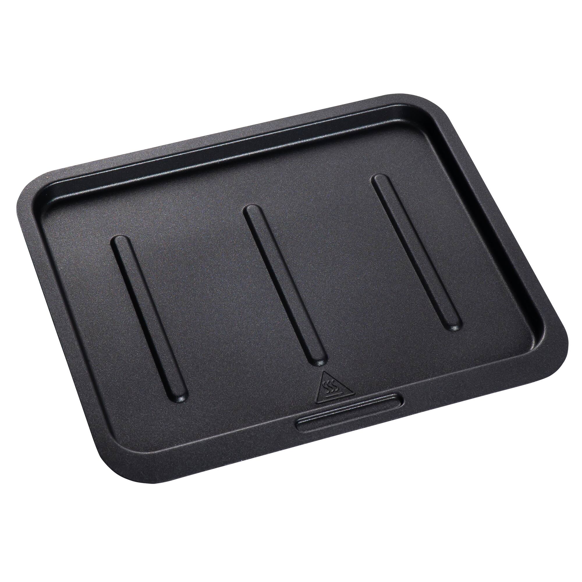 Angle. Magic Chef - 15.9 qt. 3-in-1 Air Fryer Oven with Steam, in Black - Black.