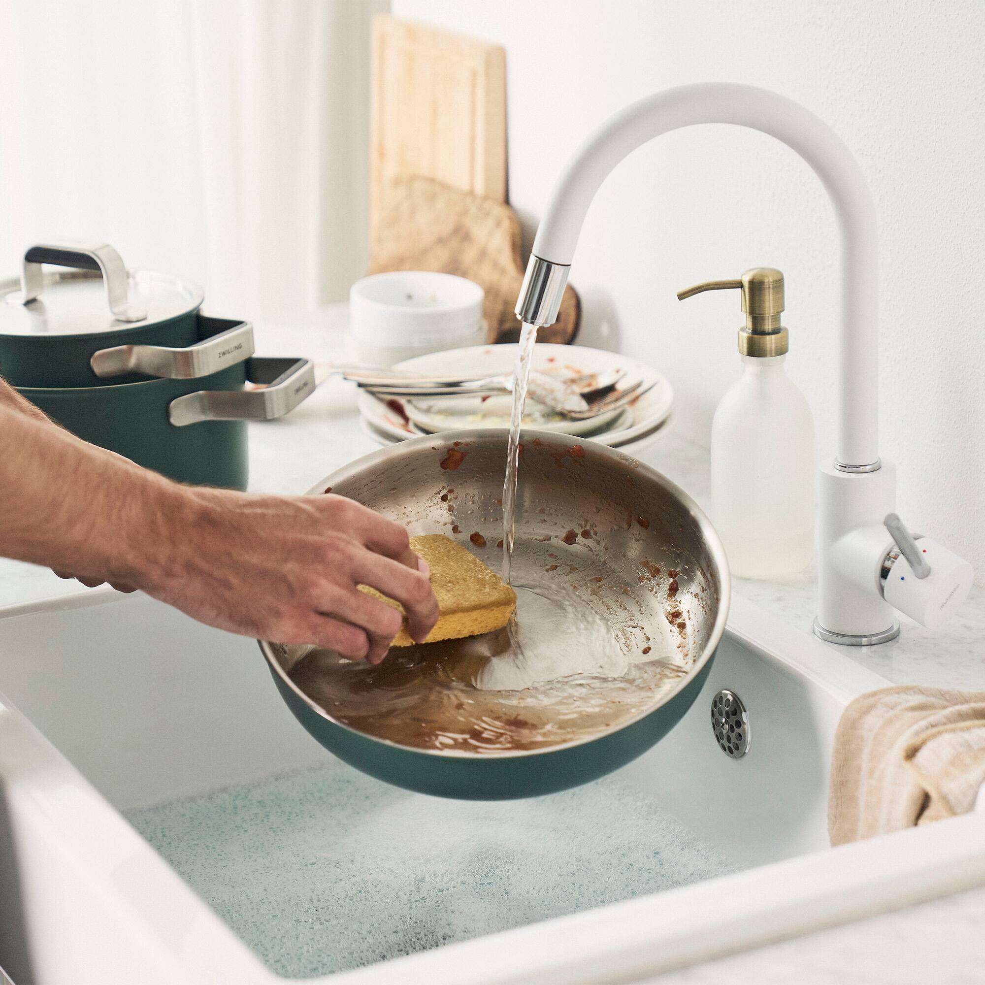 Alt View 2. ZWILLING - ZWILLING Pure 9.5-inch Stainless Steel Fry Pan, Green - Green.