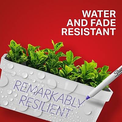 WATER AND FADE RESISTANT

REMARKABLY RESILIENT