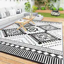 White and Black Toothed Rhombus