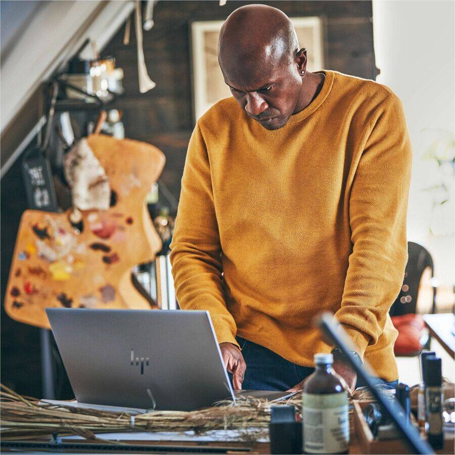 Alt View 5. HP - HP ZBook Studio G11 16" Mobile Workstation - WQUXGA - Intel Core Ultra 9 185H - vPro Technology - 32 GB - 1 TB SSD - Space Gray.