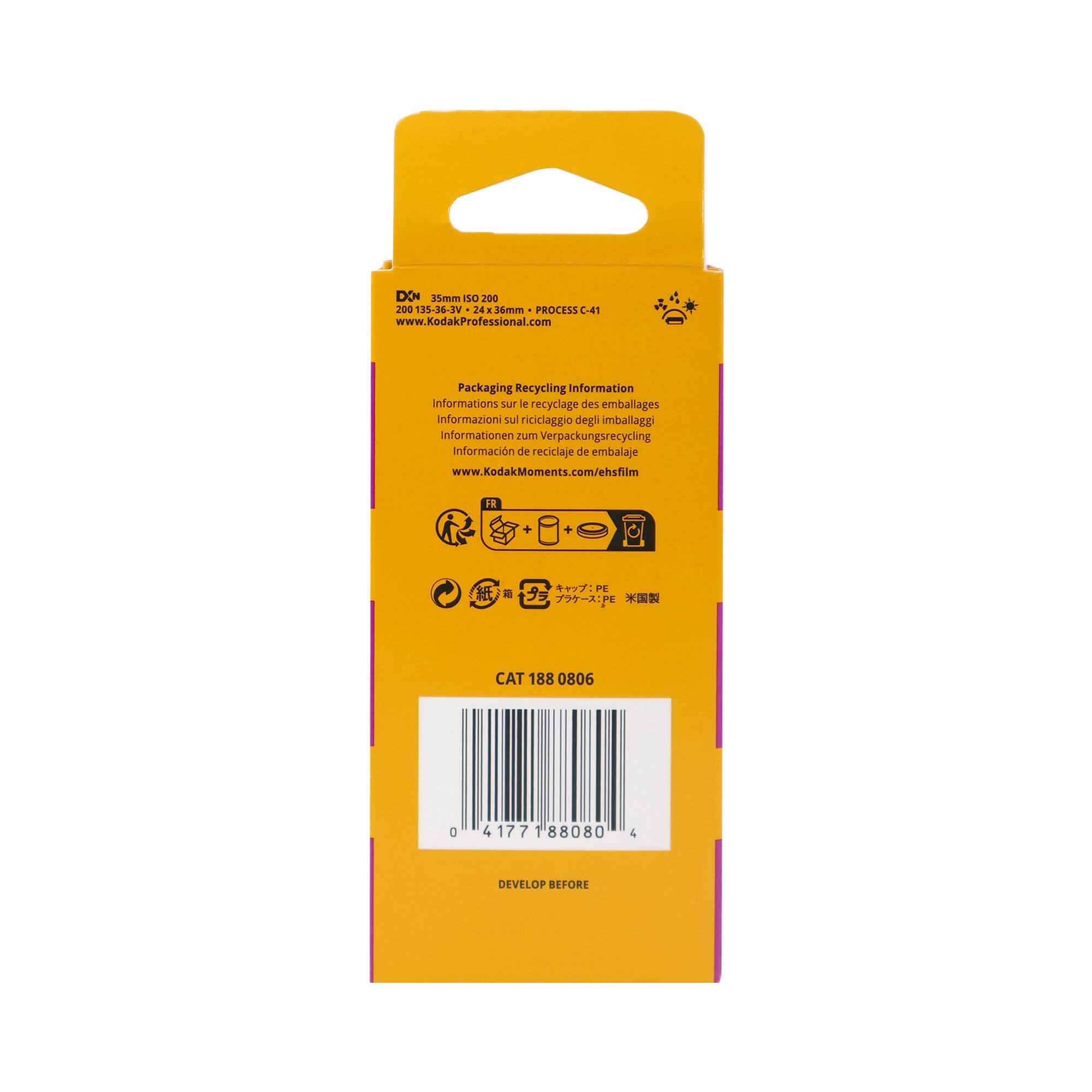 DCN 15mm ISO 200 200 115-36-1V 24x 36mm PROCESS C-41 www.KodakProfessional.com

Packaging Recycling Information  
Informations sur le recyclage des emballages  
Informazioni sul riciclaggio degli emballaggi  
Informationen zum Verpackungsrecycling  
Información de reciclaje de embalaje  
www.KodakMoments.com/ehsfilm

CAT 188 0806

0 4177 188080 4

DEVELOP BEFORE
