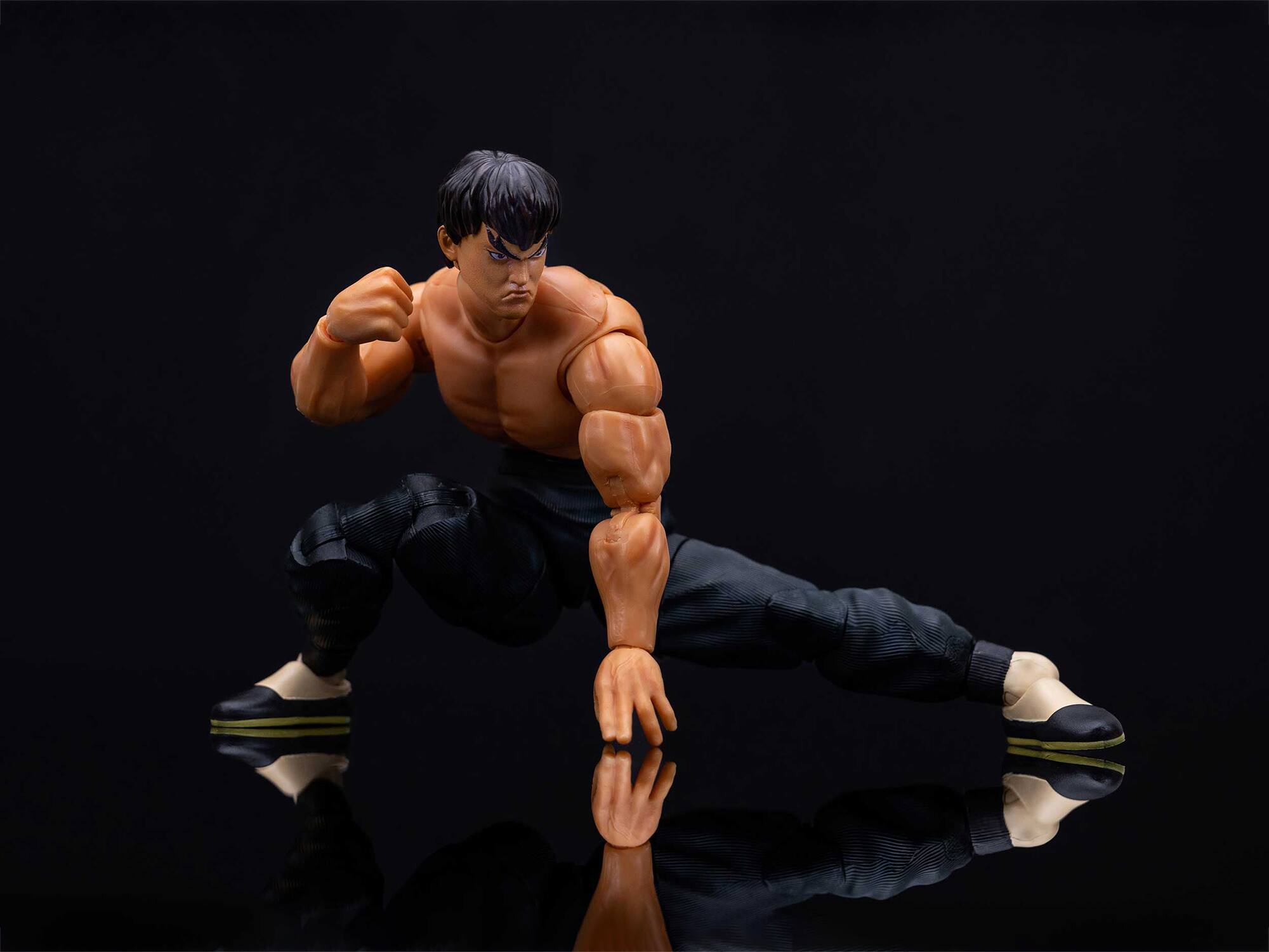 Alt View 4. Jada - Fei Long 6" Moveable Figure w/Accessories and Alternate Head & Hands "Ultra Street Fighter II" (2017) Video Game by Jada.