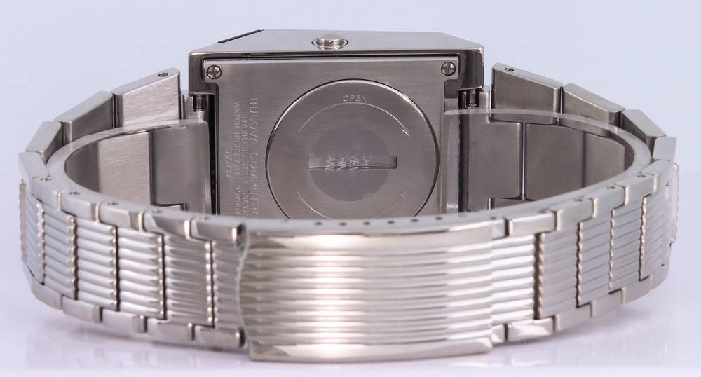 BULOVA  
notn_oanrie  
20B2G0  
N8592  
COMPUTRC  
OPEN
