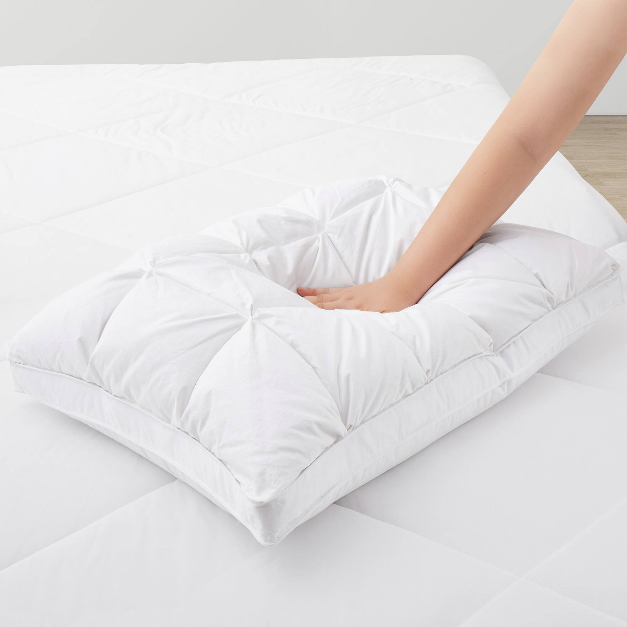 Back. Puredown - Puredown 2 Pack Luxury Puffy Gusseted Down Bed Pillows with Pinch Pleat Design, Standard/Queen - White.