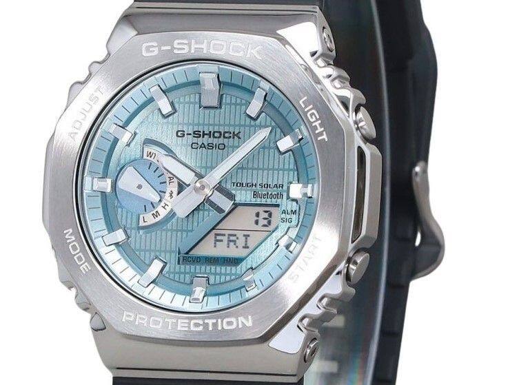 G-SHOCK  
CASIO  
TOUGH SOLAR  
Bluetooth  
ALM  
SIG  
13  
FRI  
RCVD REM HND  
PROTECTION  
ADJUST  
LIGHT  
MODE