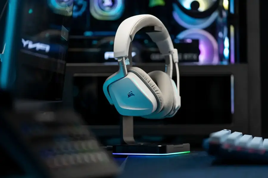 Alt View 14. CORSAIR - VOID v2 Wireless Gaming Headset for PC, PS5, PS4, Nintendo Switch, and Mobile - White.