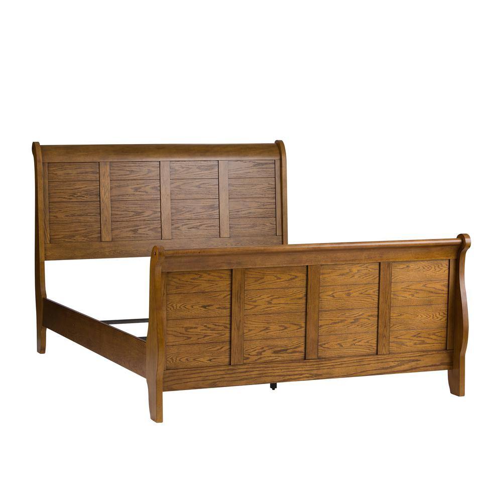 Angle. Liberty Furniture Industries - Grandpas Cabin Queen Sleigh Bed in Aged Oak - Brown.