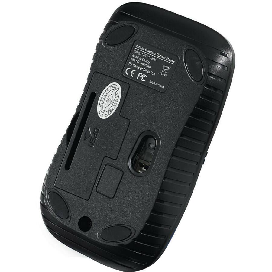 2.4Ghz Cordless Optical Mouse  
Rating: 1  
5V  
Cordless  
Tested  
13mA  
Optical  
With FCC Comply  
Mouse For Home Or Office Use  
CE  
FC  
MADE IN CHINA  
2011EE8  
VNPTL  
3 OPEN