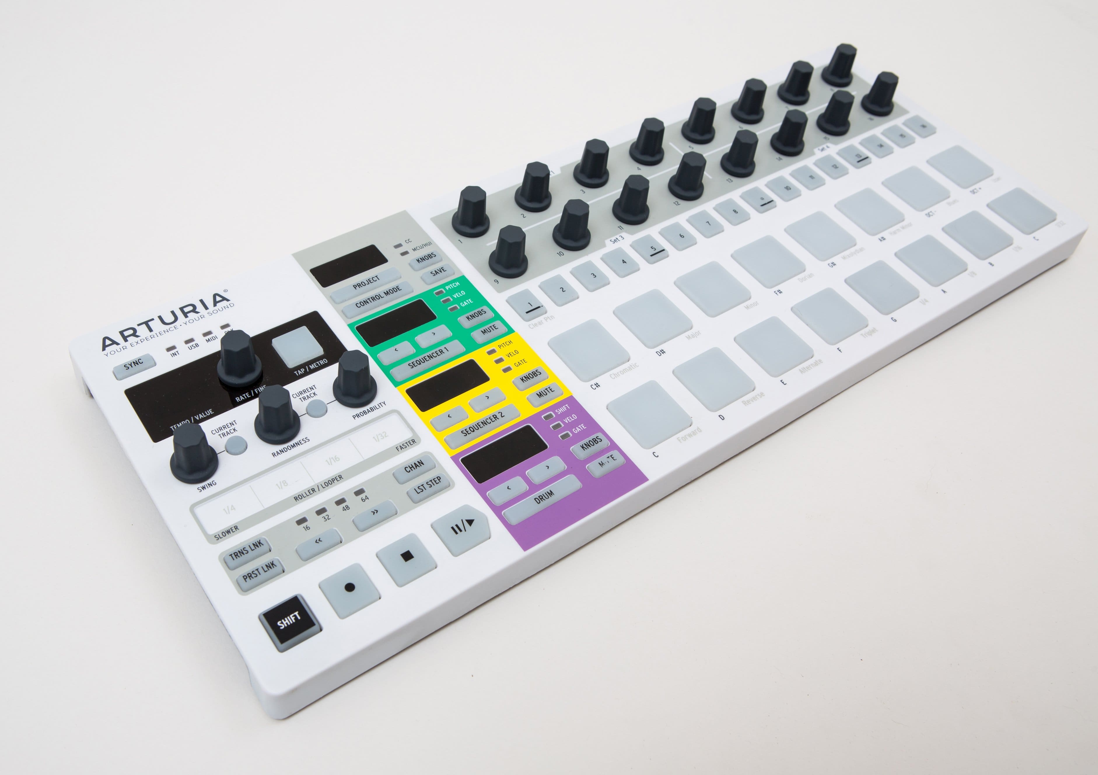 【ARTURIA】BEATSTEP Arturia BeatStep Pro Performance Sequencer and MIDI Controller
