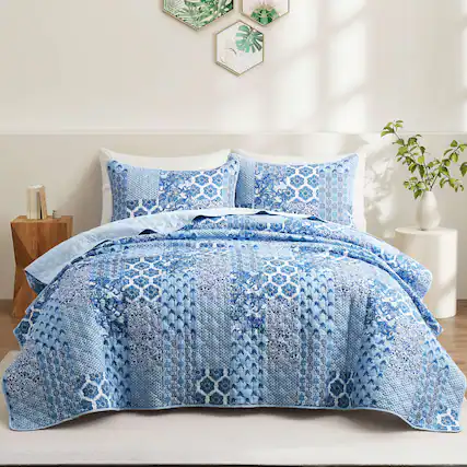 Front. Nest - Peace Nest Soft Printed Coverlet Set Floral Geometric Bedspread Modern Reversible Quilt and Shams Set - Savanna.