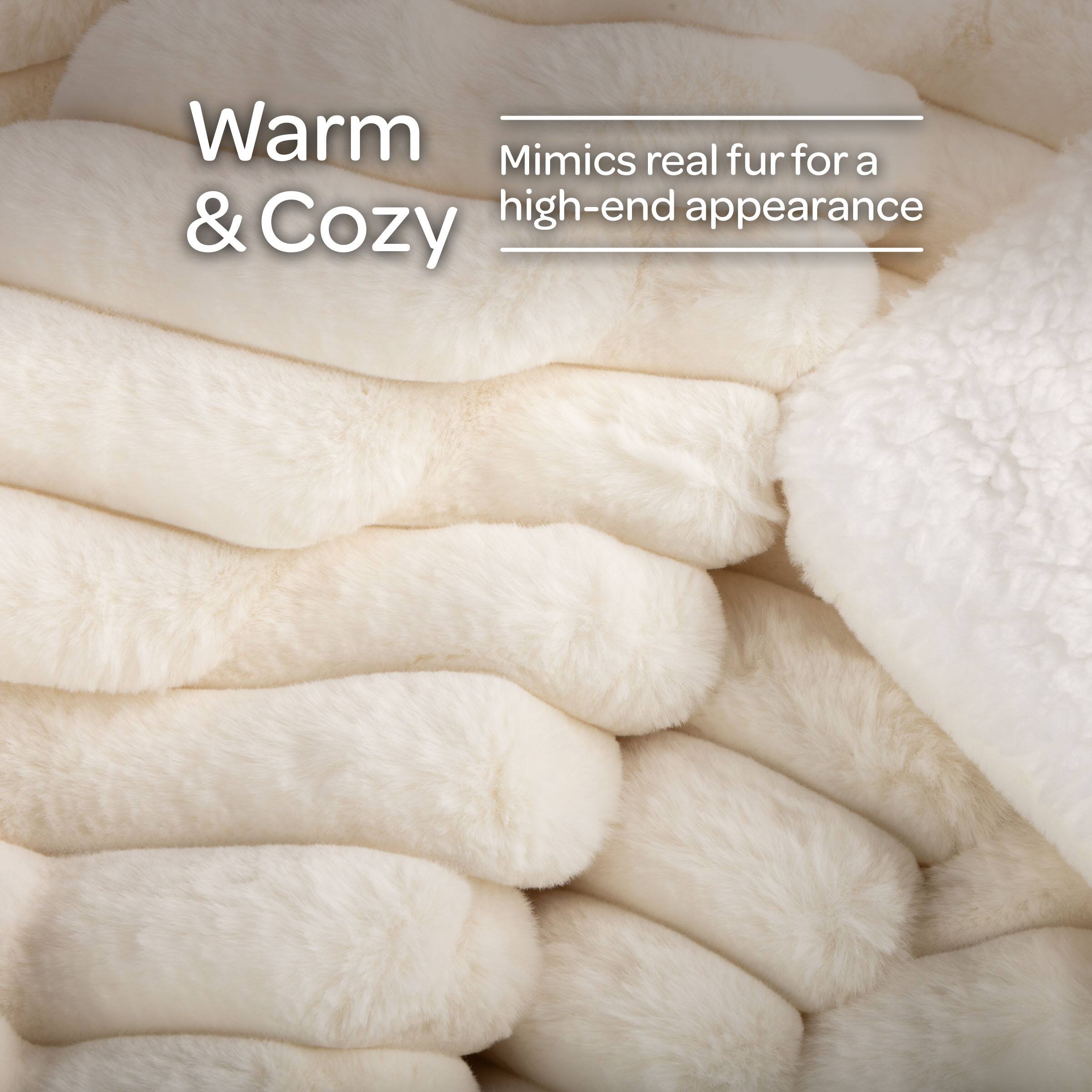 Warm & Cozy  
Mimics real fur for a high-end appearance