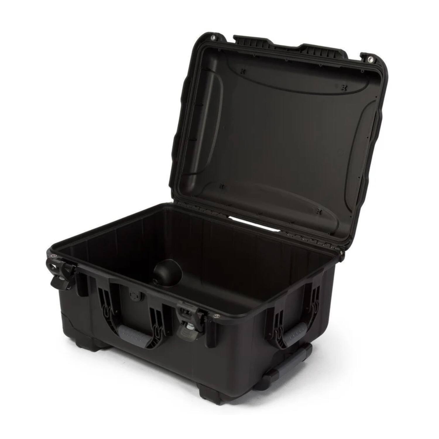 Angle. NANUK - Nanuk 950 Wheeled Hard Case with Padded Divider and Handle (51.9 L, Black).