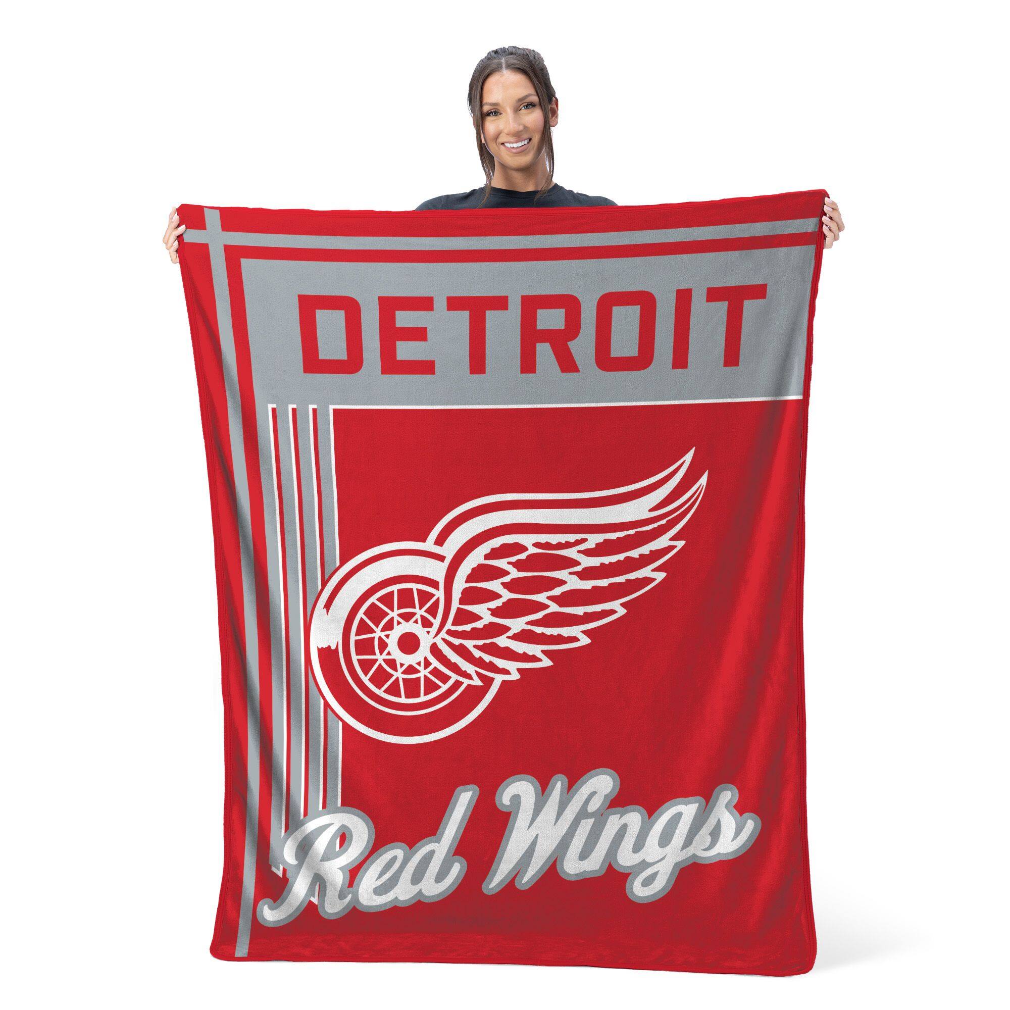DETROIT  
Red Wings