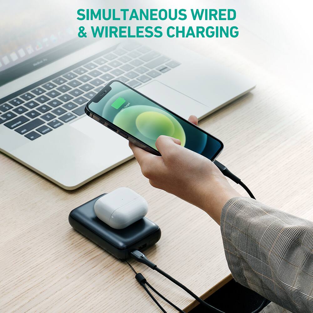 Simultaneous Wired & Wireless Charging.