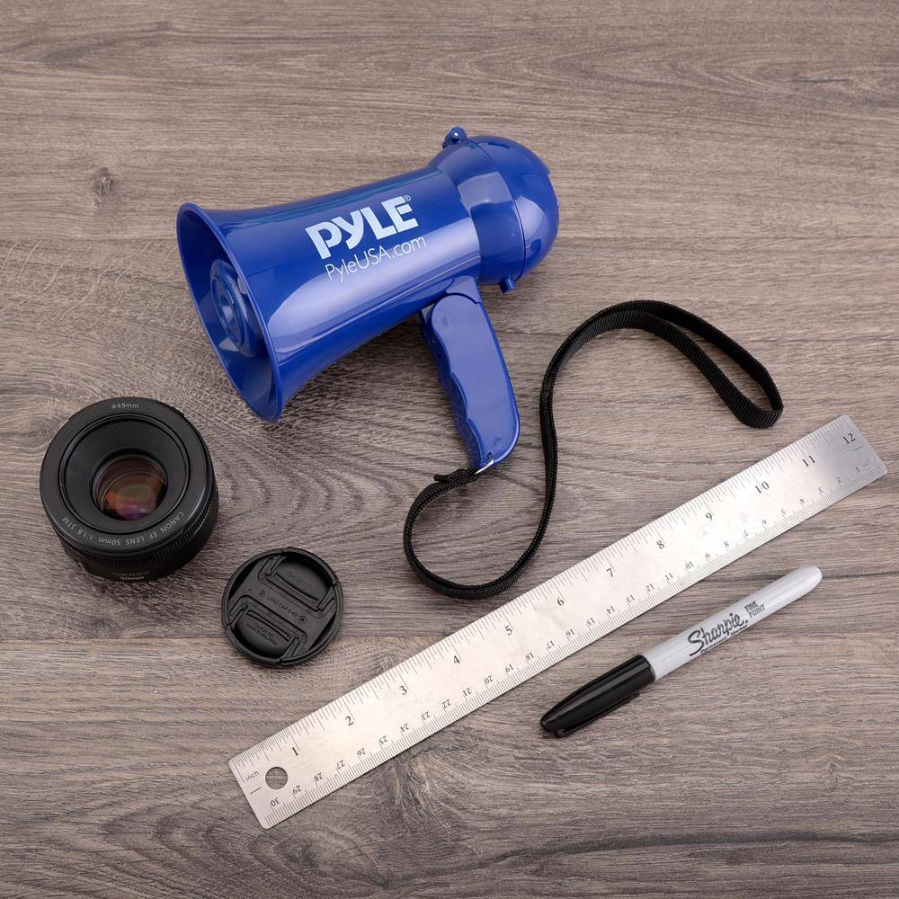 PYLE  
PyleUSA.com  

CANON  
EF-S 55-250mm f/4-5.6 IS STM  

Sharpie