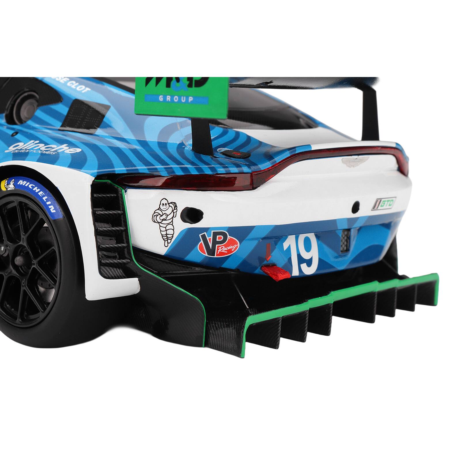 SE CLOT GROUP
Gliche
MICHELIN
VP Racing
19