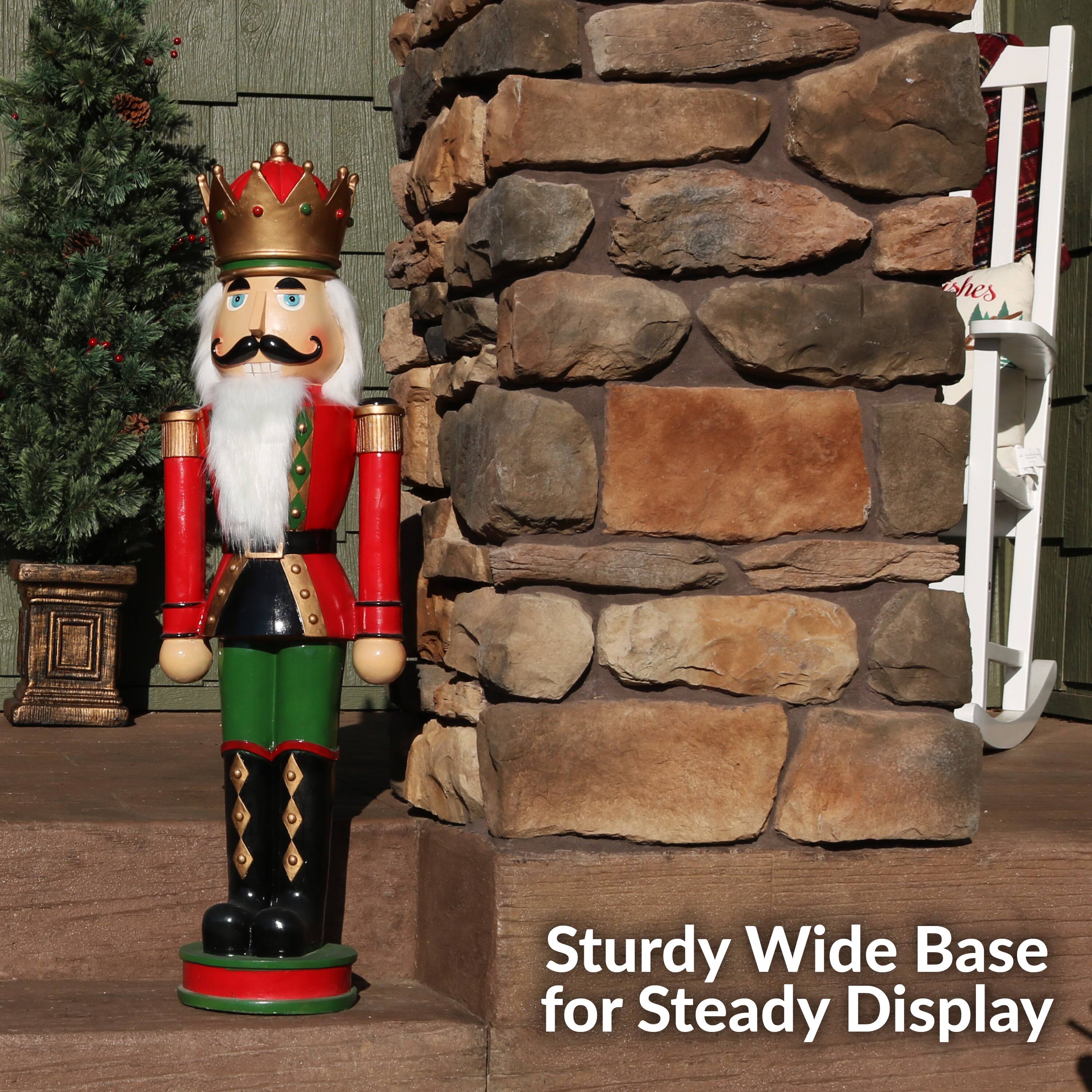 Sturdy Wide Base for Steady Display