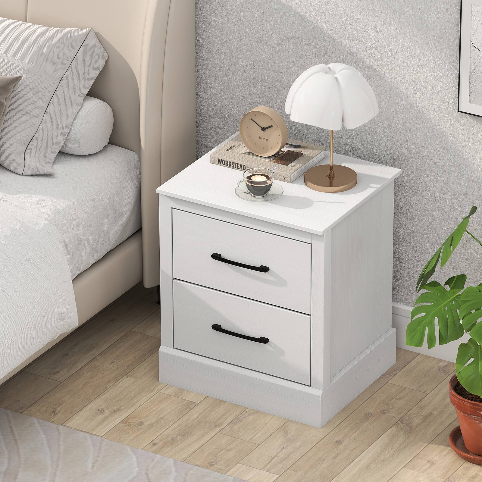 The text on the image is "WORKSTEAD."