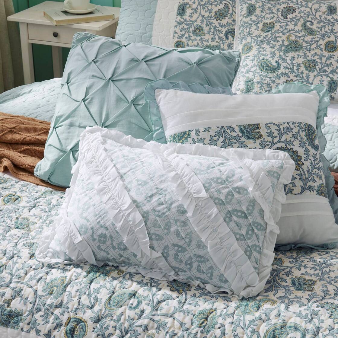 Alt View 3. Gracie Mills - Gracie Mills Singleton Reversible Paisley Lace 6-Piece Cotton Percale Quilt Set - Aqua.