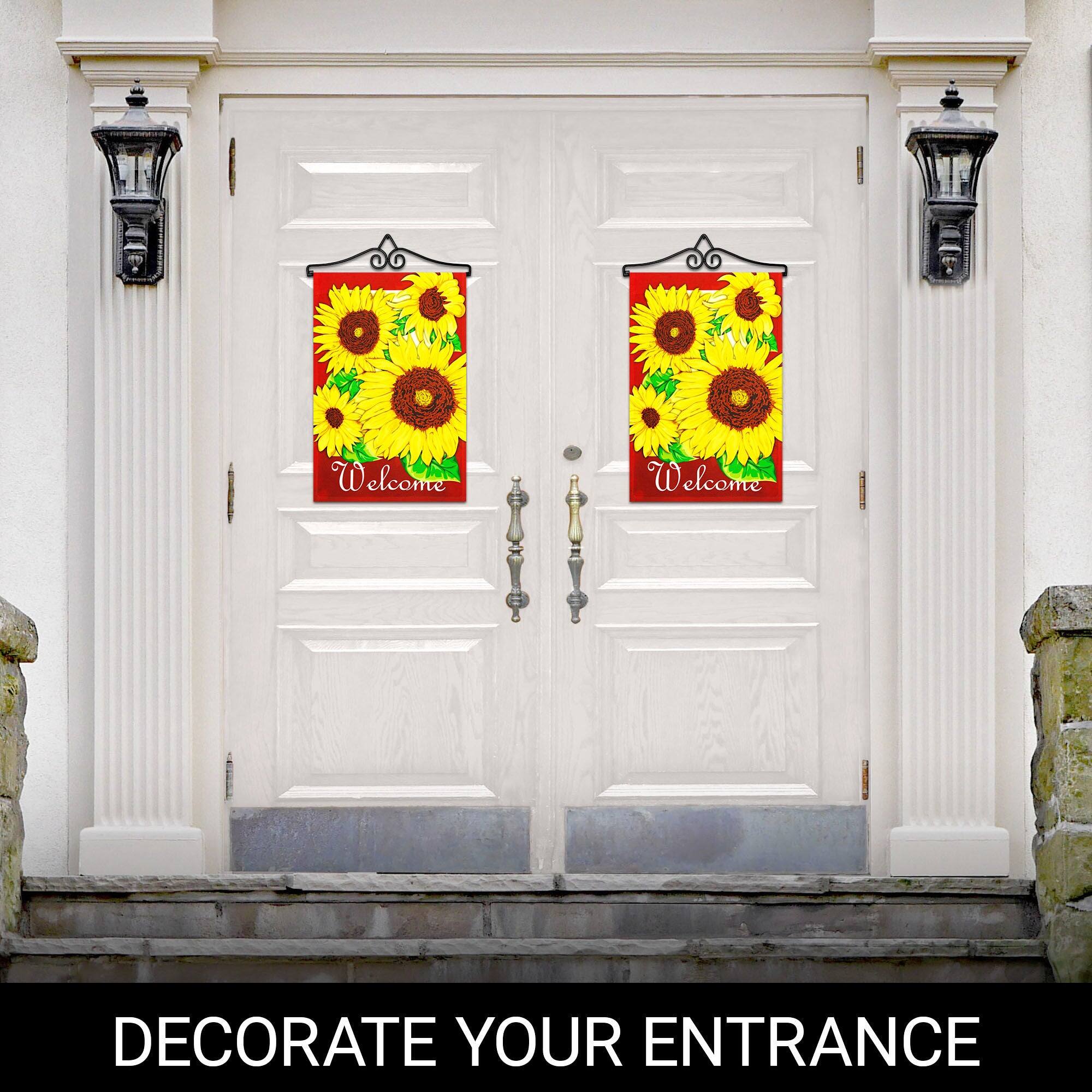 Welcome  
Welcome  

DECORATE YOUR ENTRANCE