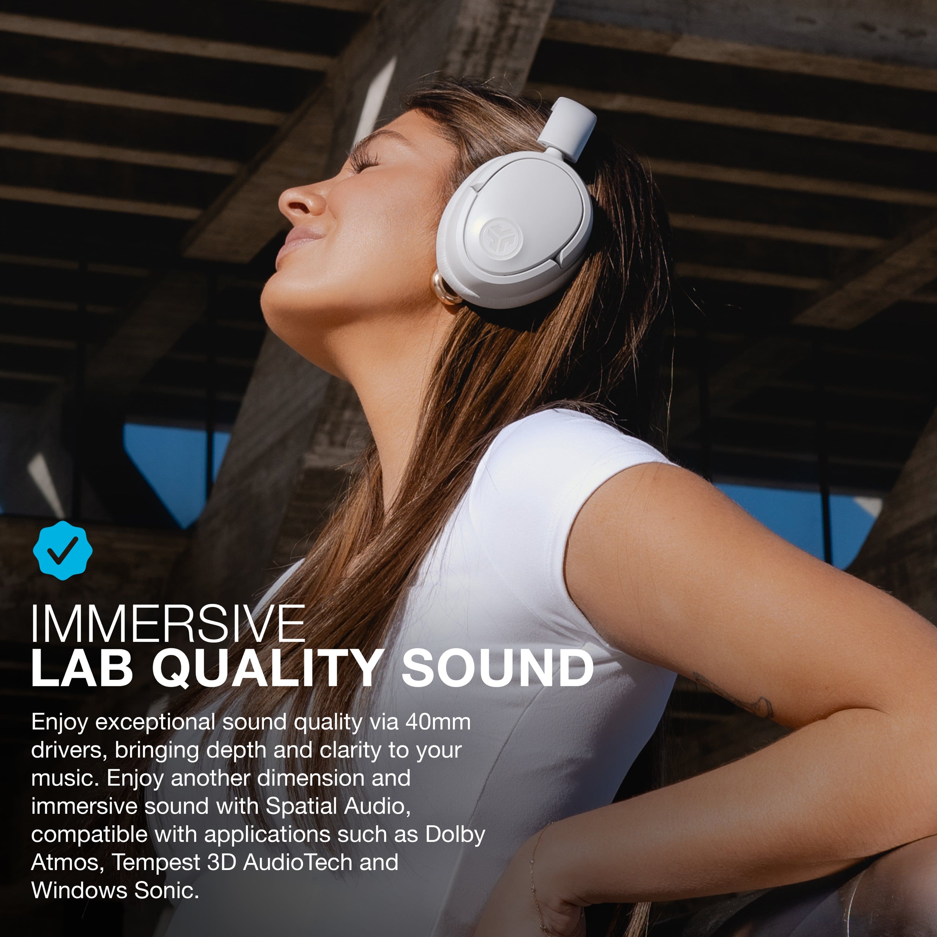 Immersive Lab Quality Sound: Enjoy exceptional sound quality via 40mm drivers, bringing depth and clarity to your music. Immerse yourself in another dimension with Spatial Audio, compatible with applications such as Dolby Atmos, Tempest 3D AudioTech, and Windows Sonic.