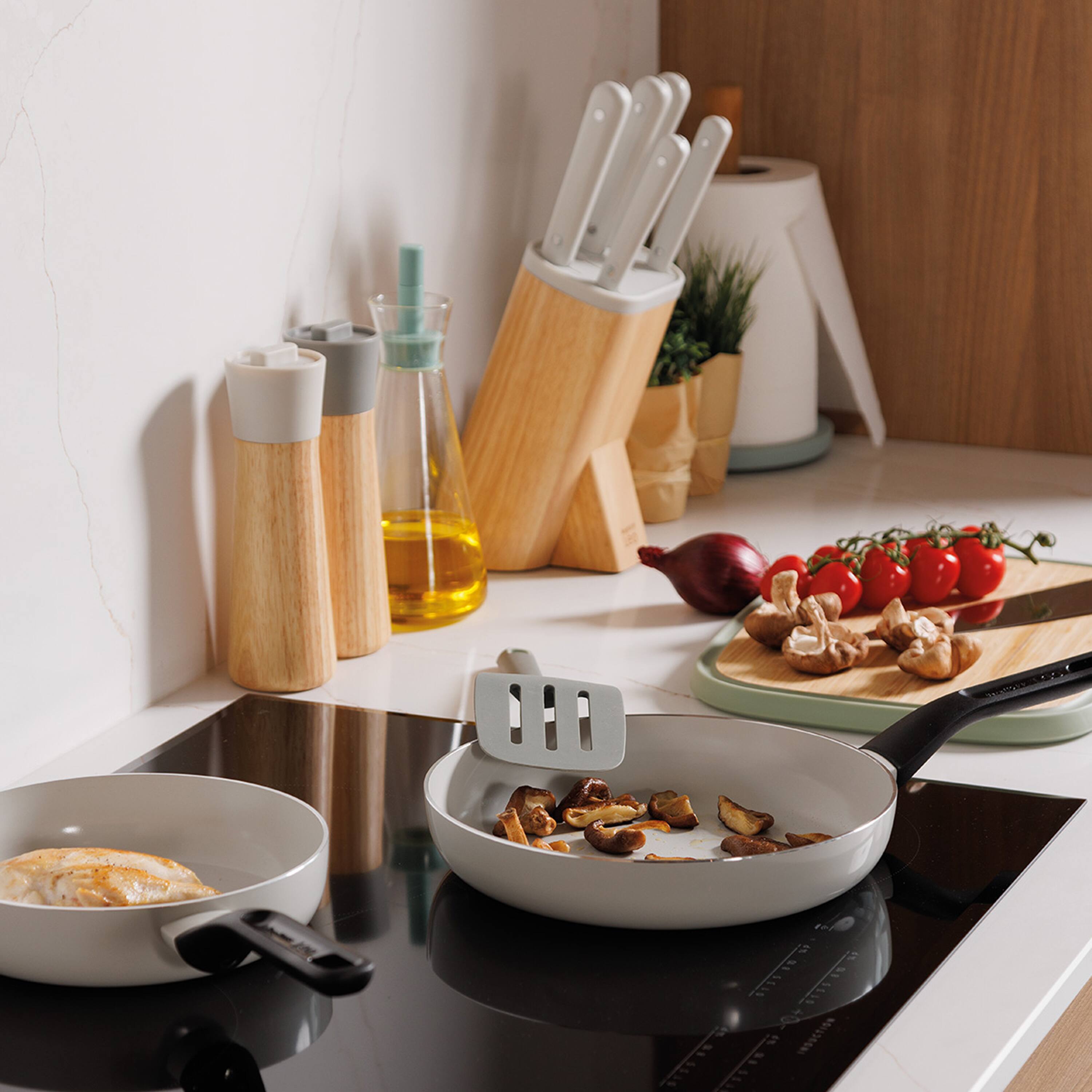 Angle. BergHOFF - BergHOFF Leo Glints 2pc Nonstick Ceramic Large Fry Pan Set, Spirit - Spirit.