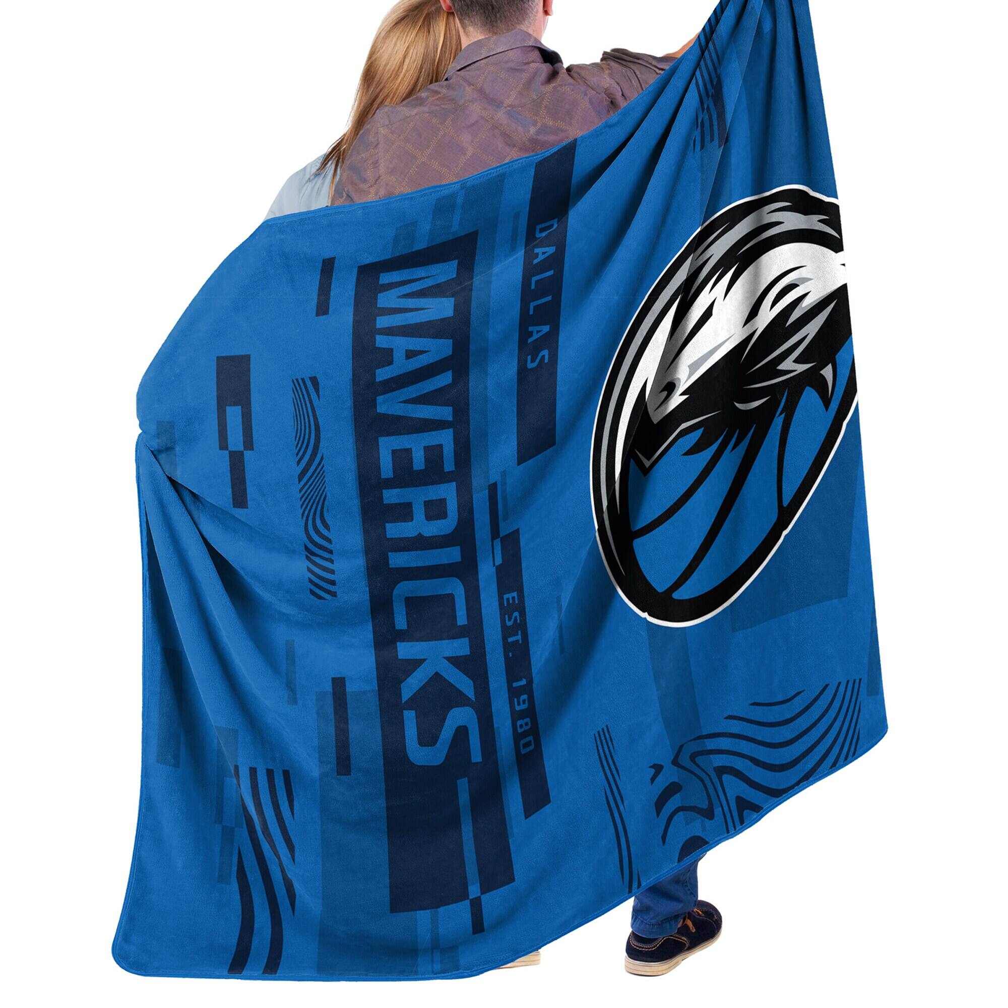 DALLAS MAVERICKS  
EST. 1980