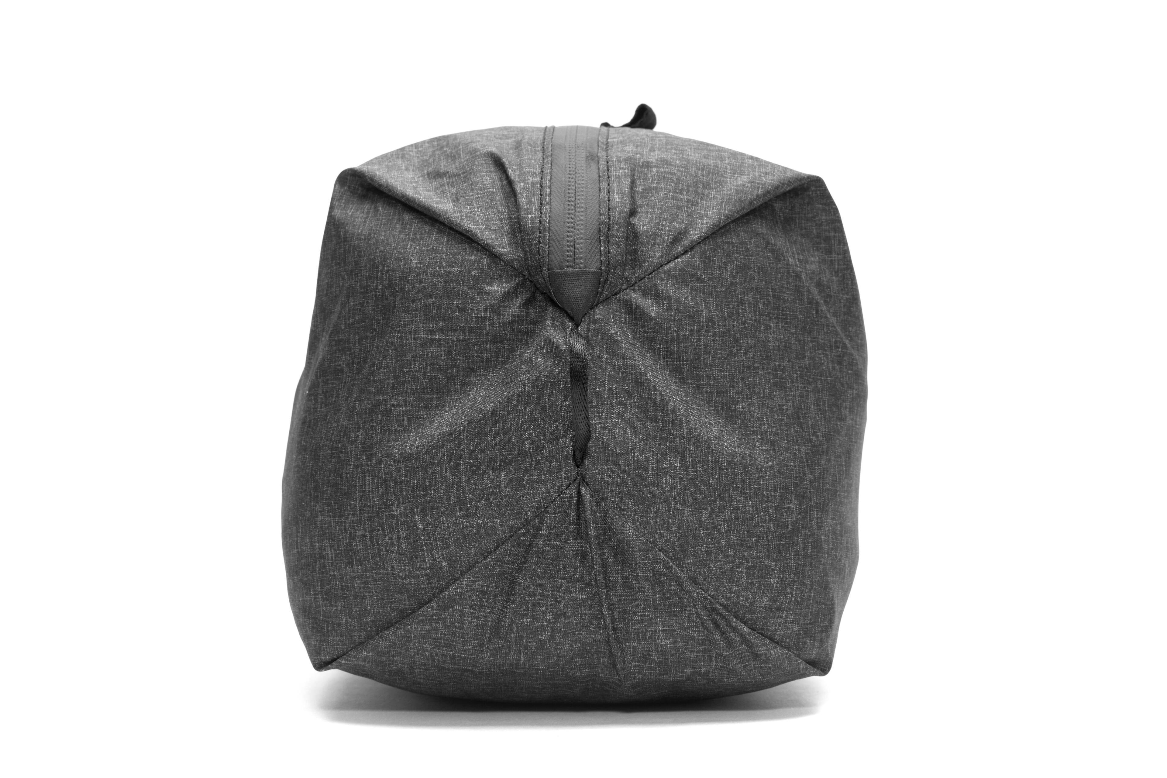 Alt View 11. Peak Design - Shoe Pouch - Charcoal.