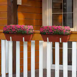 Oumilen - 6PCS Adjustable Railing Planter Box Set, Terracotta with White Brackets