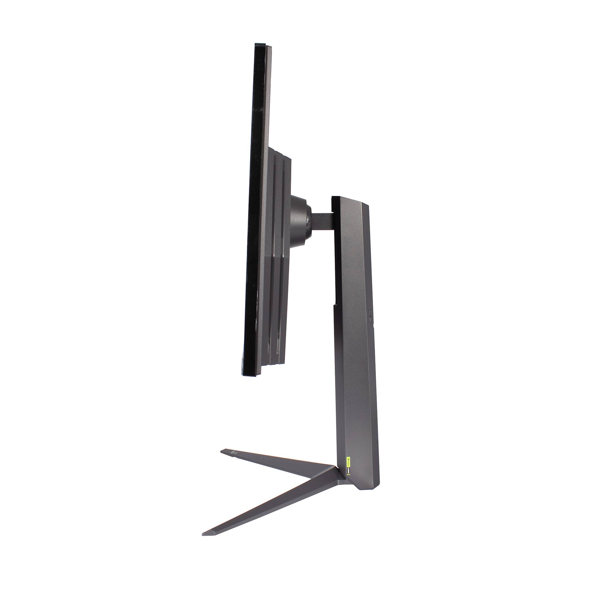 LG UltraGear 27