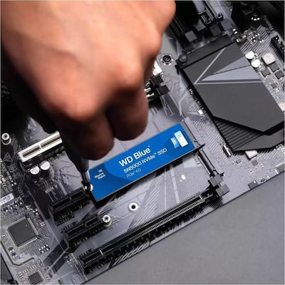 Western Digital WD Blue SN5000 WDS200T4B0E 2 TB Solid State Drive Western Digital WD Blue SN5000 WDS200T4B0E 2 TB Solid State Drive