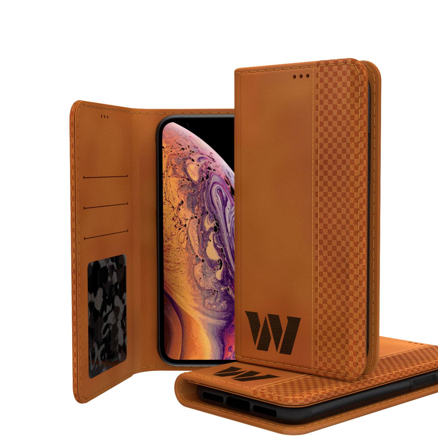 The text on the image is:

- "W" (appears twice on the case)