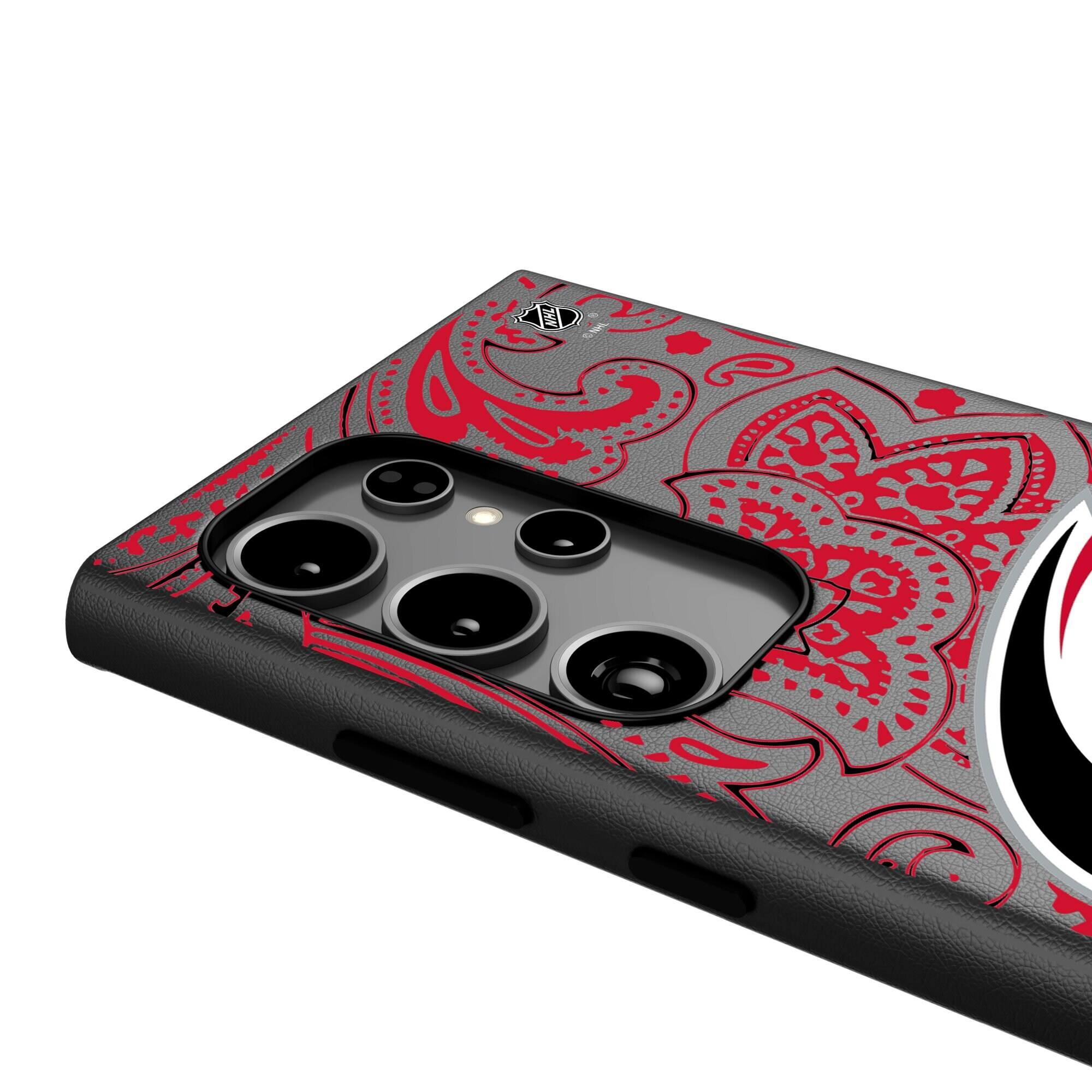 Alt View 3. Keyscaper - Carolina Hurricanes Paisley Galaxy Magnetic Bump Case - S25 - Black.
