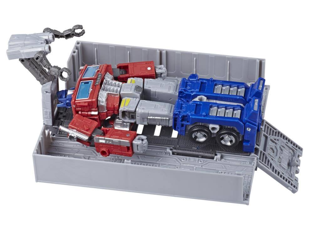 Alt View 7. Transformers - WFC-E11 Optimus Prime with Trailer Leader Class | Transformers Generations War for Cybertron Earthrise Chapter.