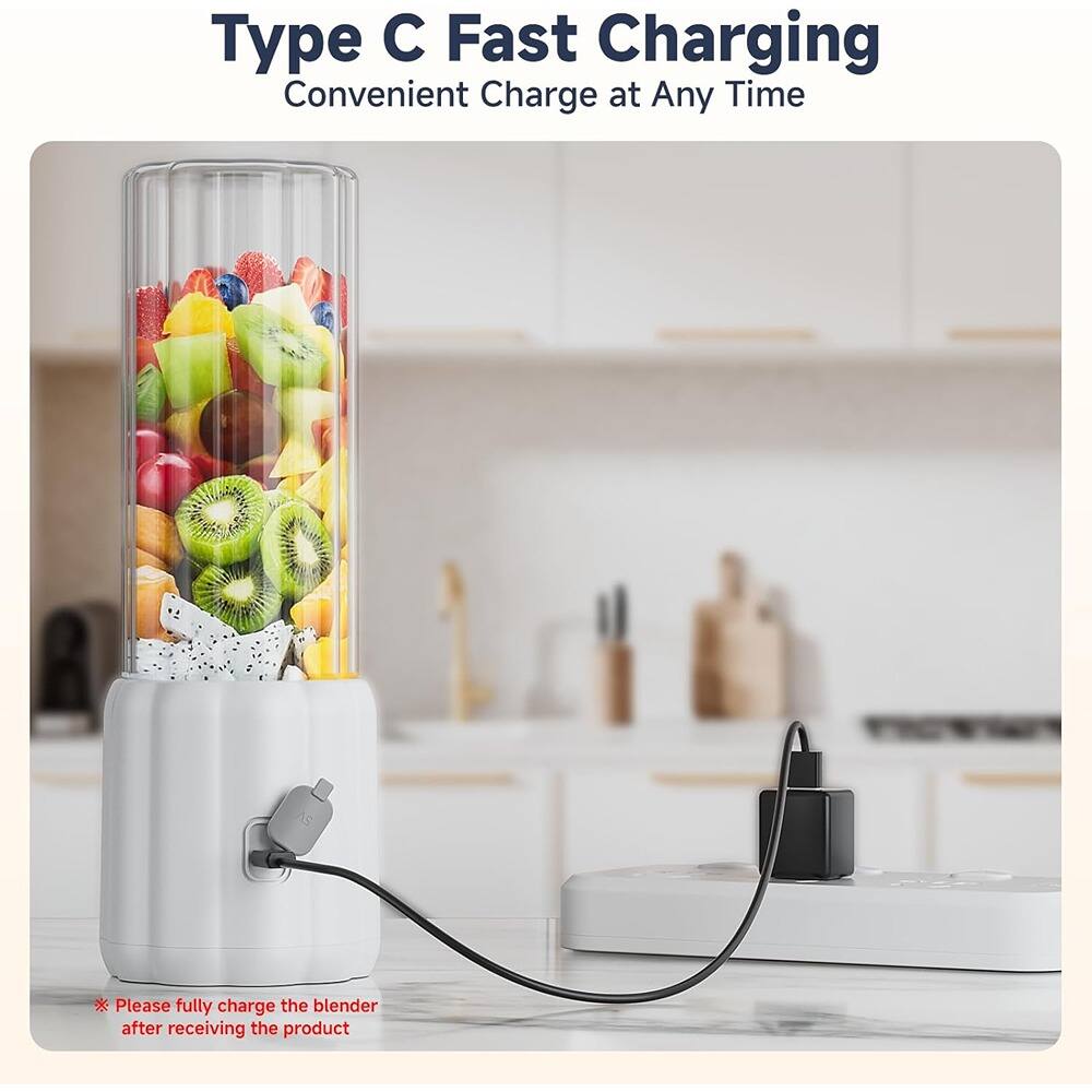Type C Fast Charging  
Convenient Charge at Any Time  

* Please fully charge the blender after receiving the product