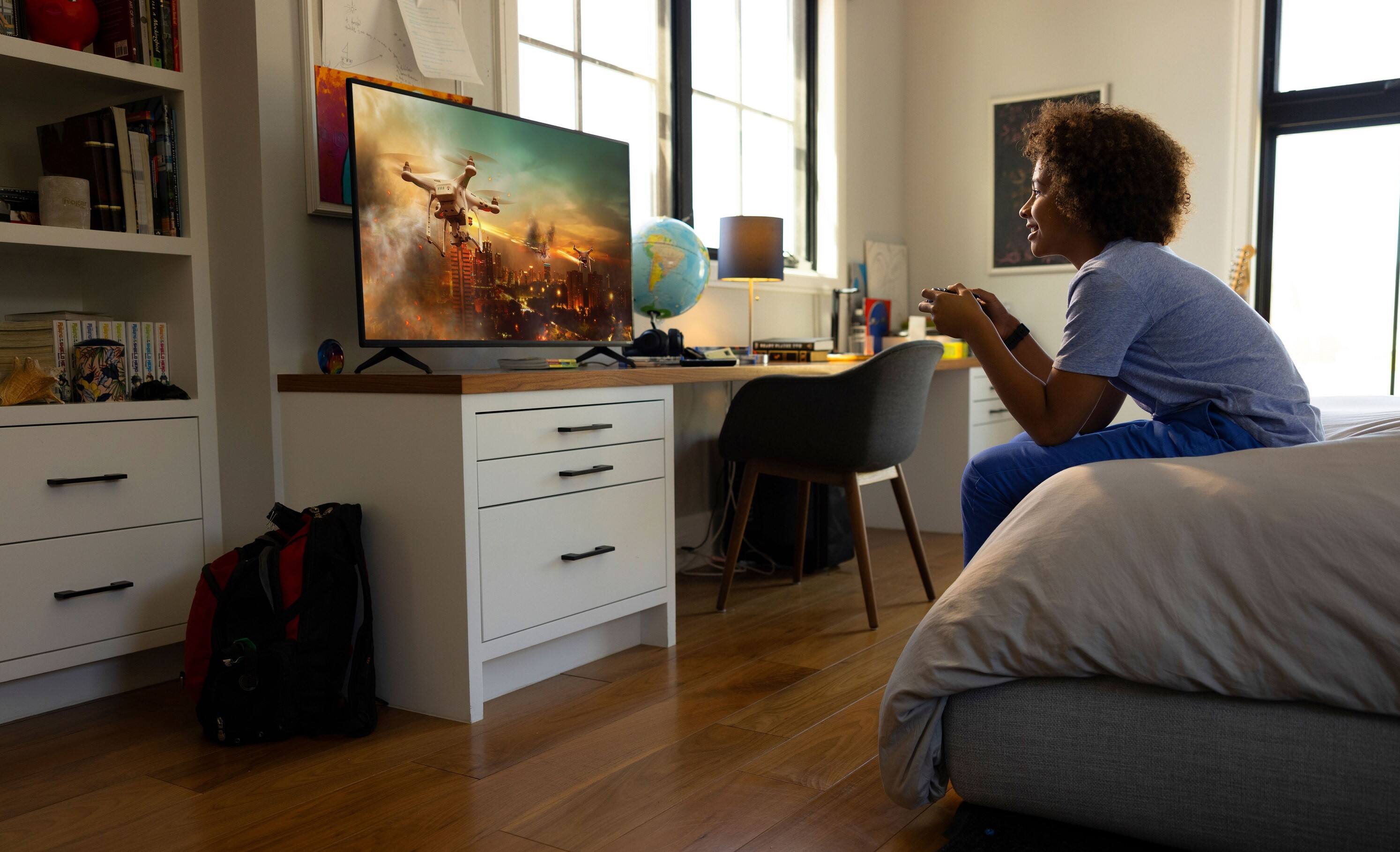 Left. VIZIO - 24" Class D-Series LED 720P Smart TV - Black.