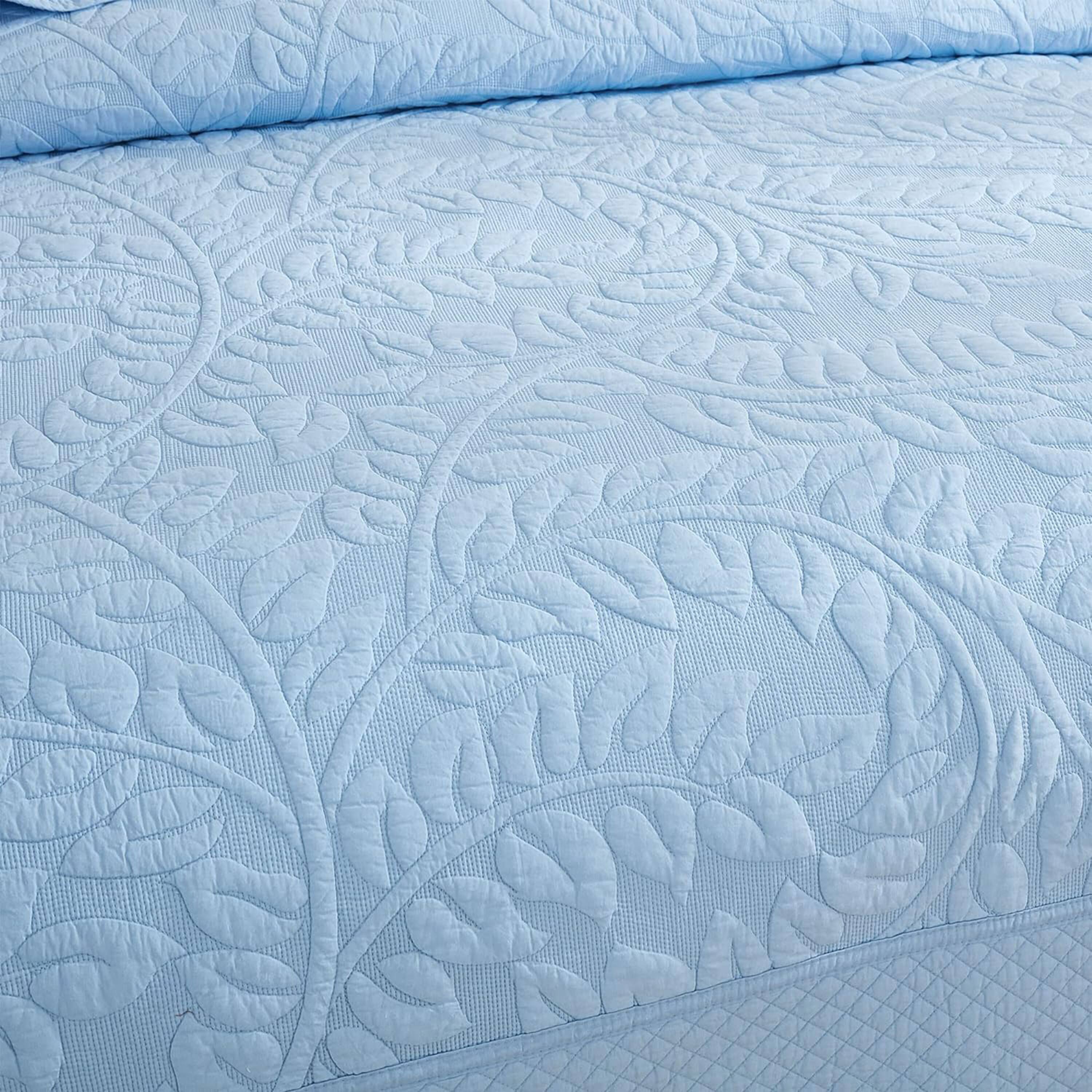 Angle. MarCielo - Marcielo 2/3 Piece 100% Cotton Oversized Bedspread Lightweight Quilt Set - Light Blue.