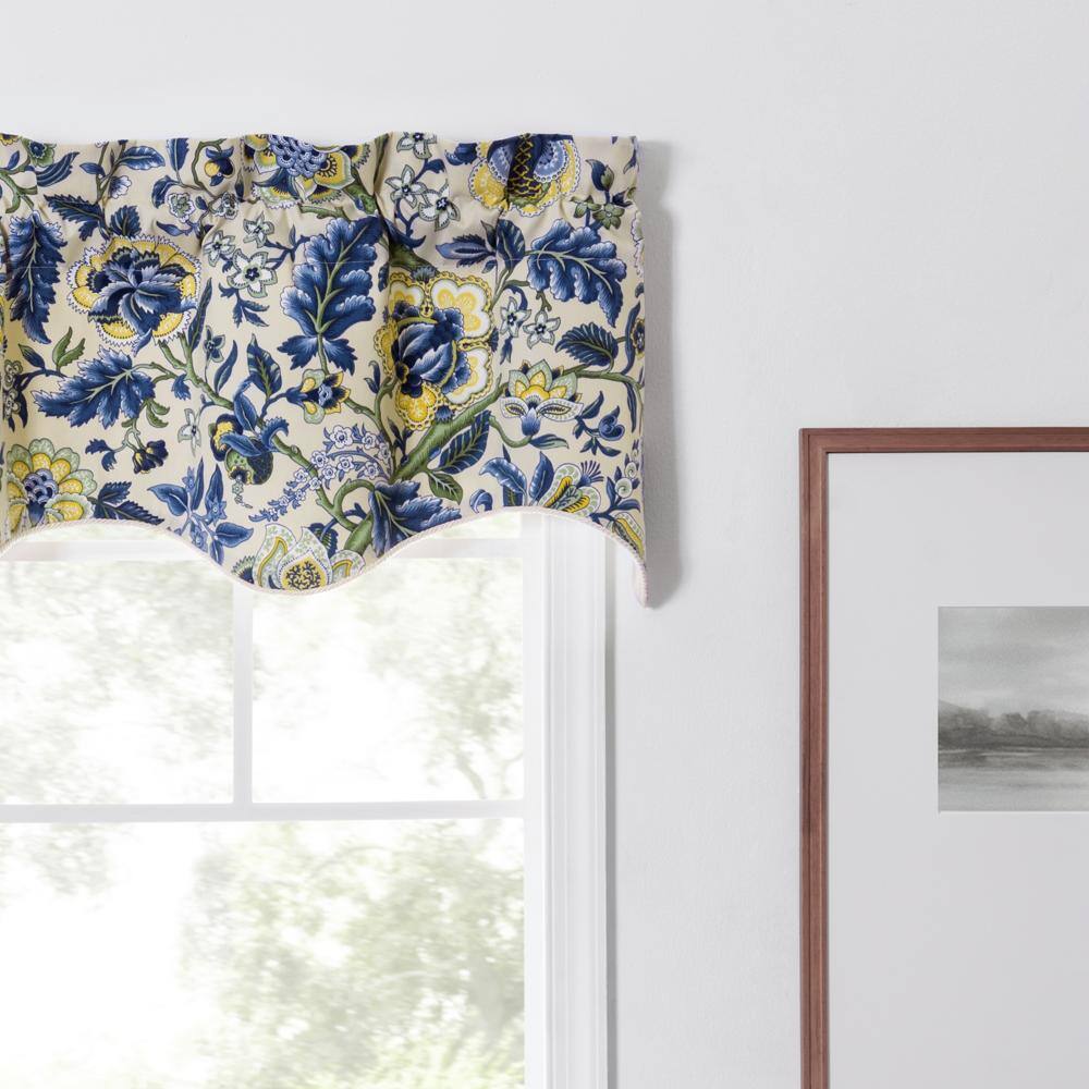 Left. Ellis Curtain - Ellis Curtain Regency Scallop Shaped 3" Rod Pocket Valances for Windows 50" x 15" Blue - Blue.