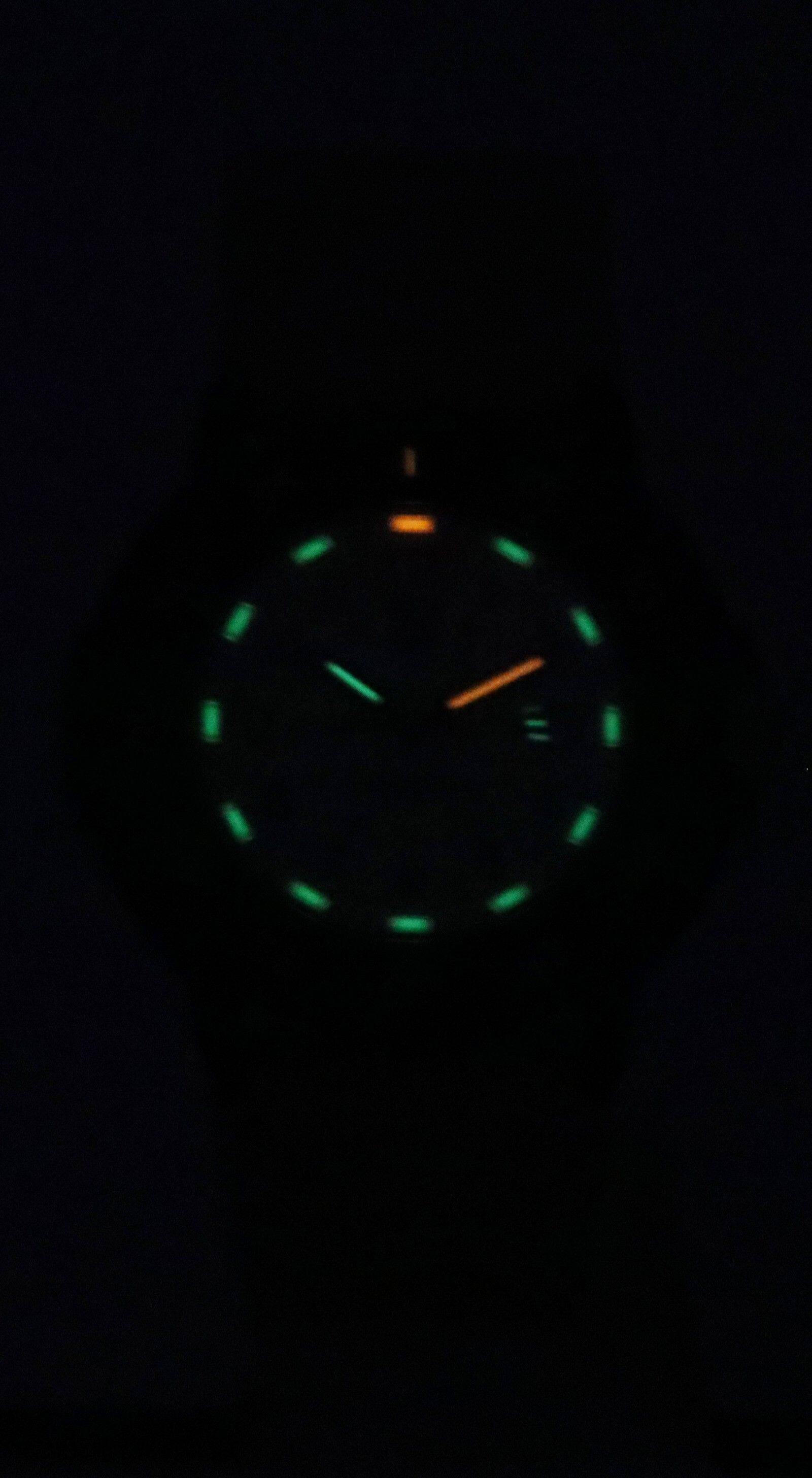 Angle. Luminox - Original Navy Seal EVO Rubber Strap Beige Dial Quartz Diver's XS.3010.EVO.S 200M Men's Watch - Beige.