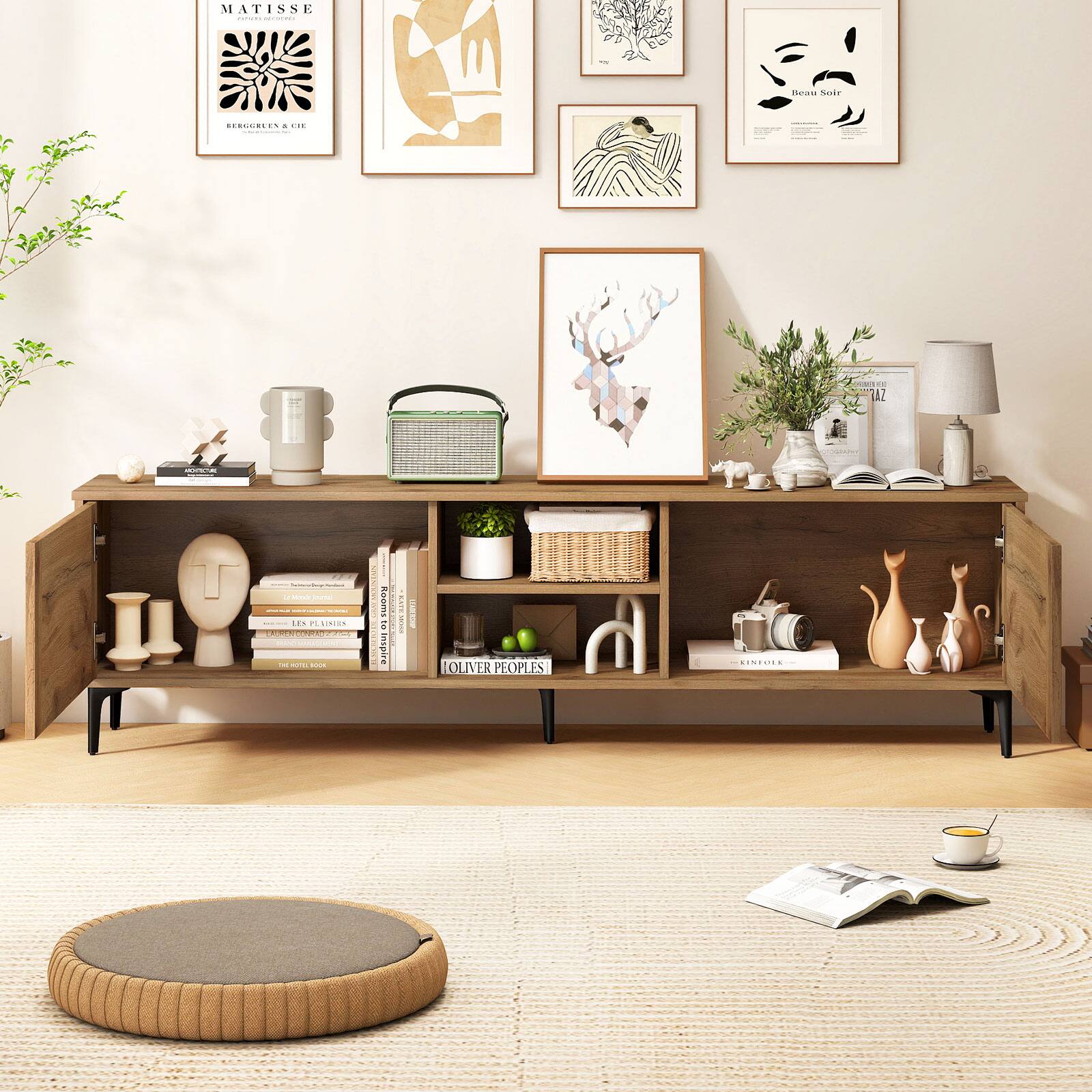 MATISSE  
BERGURGEN & CIE  

Beau Soir  

LES PLEINIRS  

OLIVER PEOPLES  

LES PLEINIRS  

THE HOTEL ROOM  

KINSCOLE